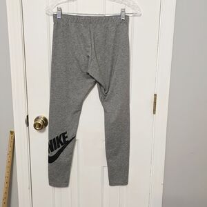 Nike Sportswear Essential High-Waisted Gray Leggings - Size medium